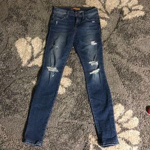 SOLD Joe’s Jeans Icon Mid Rise Skinny